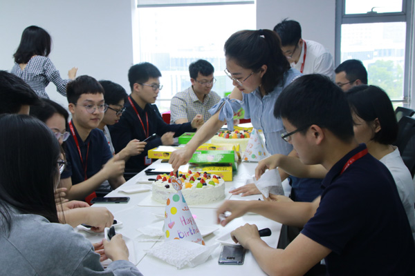 生日會(huì)現(xiàn)場